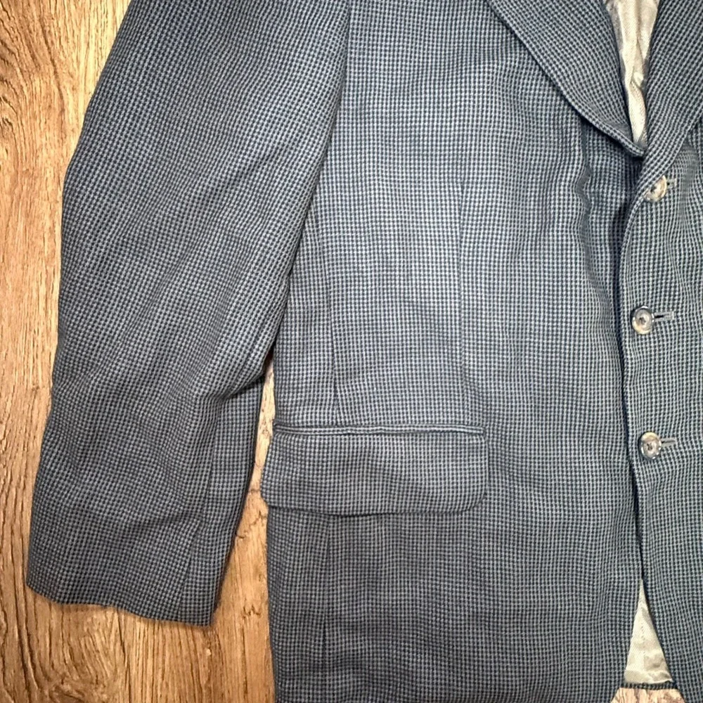 Oscar de la Renta excellent made
